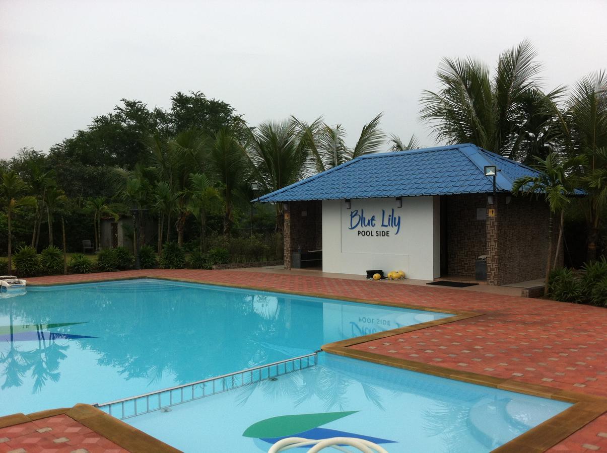 Palms Water Resort Kalyan Ngoại thất bức ảnh
